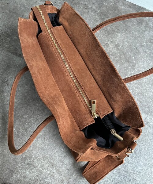 DouDou（ドゥドゥ）の「【WEB限定】スエードベルト付バッグ（ショルダーバッグ・レディース・キャメル・FREE）」の6枚目の写真