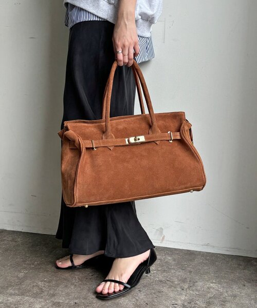 DouDou（ドゥドゥ）の「【WEB限定】スエードベルト付バッグ（ショルダーバッグ・レディース・キャメル・FREE）」の9枚目の写真