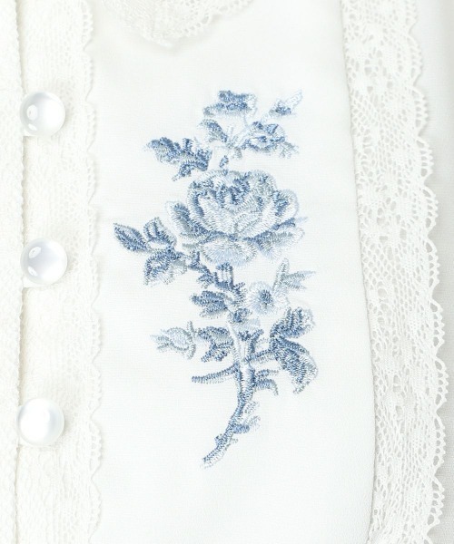 an another angelus(アンアナザーアンジェラス)の「レース使いヨークローズ刺繍ブラウス(シャツ/ブラウス・レディース・オフホワイト/ピンクベージュ・FREE)」の13枚目の写真