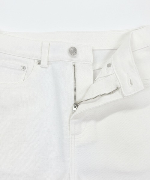 coca（coca）（コカ）の「ムーヴデニムストレートパンツ（デニムパンツ・レディース・ホワイト/ライトブルー・S/M/L）」の15枚目の写真