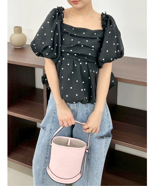 FRAY I.D（フレイアイディー）の「【WEB限定】オフショルパフスリーブブラウス／ウォッシャブル（シャツ/ブラウス・レディース・ブラック/ホワイト・F）」の3枚目の写真