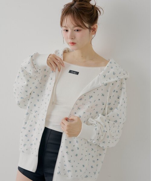 Chico(チコ)の「パターンメッシュカップ付レースコンパクトトップス(Tシャツ/カットソー・レディース・アイボリー/ブラック/ブルー/ホワイト系その他2・FREE)」の16枚目の写真