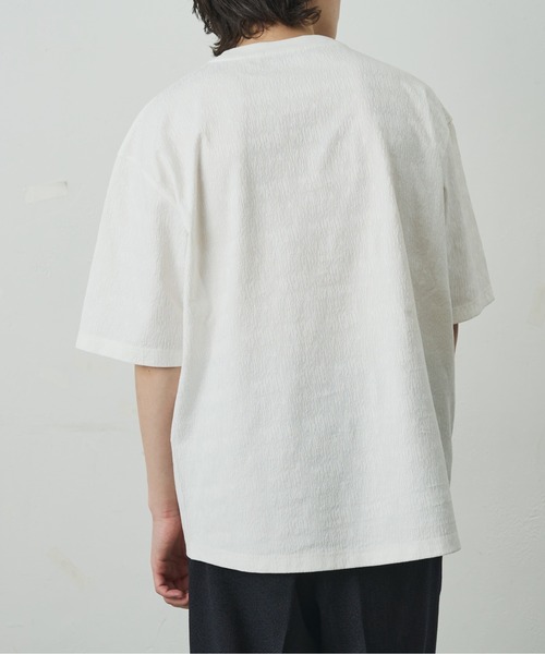 COLONY 2139（コロニートゥーワンスリーナイン）の「ブライトジャガード半袖TEE（Tシャツ/カットソー・メンズ・ブラック/ホワイト/ブラウン・MEDIUM/LARGE）」の5枚目の写真