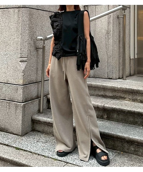 LE CIEL BLEU(ルシェルブルー)の「トラックパンツ / Track Pants(スウェットパンツ・レディース・グレー/ブラック/ピンク/アイボリー・36/38/38S)」の2枚目の写真