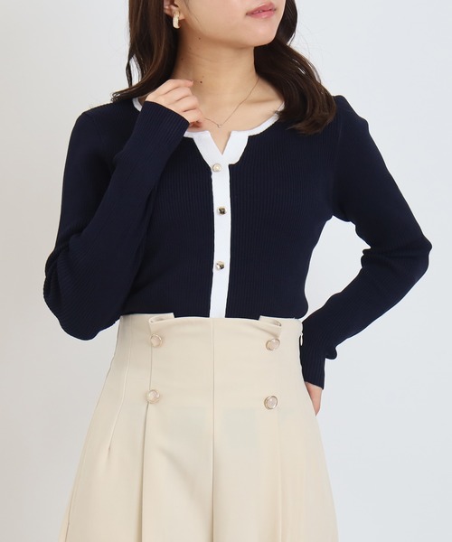 TRUDEA(トルディア)の「スリットネックリブニット(ニット/セーター・レディース・ホワイト×ブラック/ホワイト/ネイビー/ホワイト×ネイビー・LARGE/MEDIUM)」の5枚目の写真