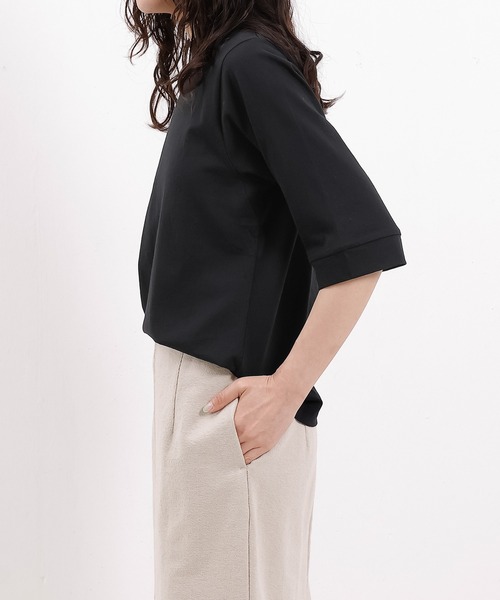 emesuelee(エメスーリー)の「接触冷感 UV遮蔽率90%以上 ハイネック 5分袖 コットン プルオーバー(Tシャツ/カットソー・レディース・ネイビー/ブルー系その他2/ブラック/アイボリー/ライトグリーン/ローズ系・フリー)」の18枚目の写真