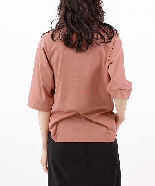 emesuelee(エメスーリー)の「接触冷感 UV遮蔽率90%以上 ハイネック 5分袖 コットン プルオーバー(Tシャツ/カットソー・レディース・ネイビー/ブルー系その他2/ブラック/アイボリー/ライトグリーン/ローズ系・フリー)」の7枚目の写真
