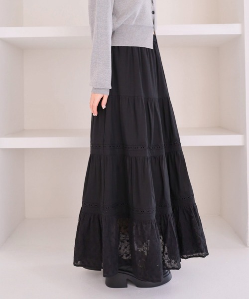 archives(アルシーヴ)の「コットンレースティアードスカート(スカート・レディース・ブラック/オフホワイト・MEDIUM)」の14枚目の写真