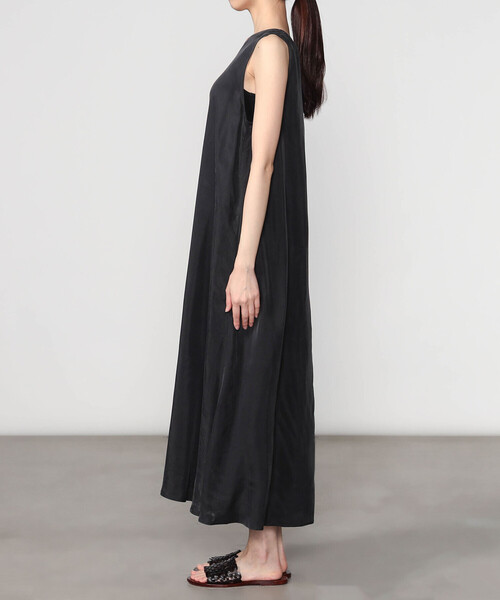 LE GLAZIK（ルグラジック）の「LE GLAZIK | キュプラ ノースリーブワンピース WOMEN（ワンピース・レディース・ブルー系その他/チャコール/グレイッシュベージュ・36）」の12枚目の写真