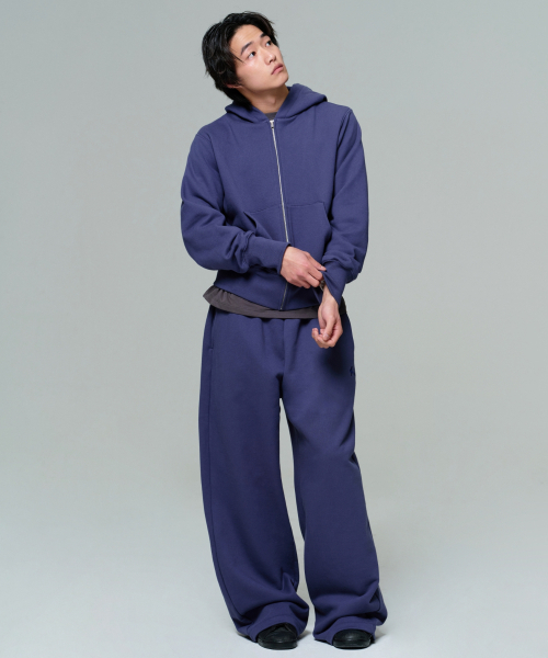 ERA(エラ)の「UNISEX ERA HEAVY HOODED ZIP-UP - INK NAVY(パーカー・レディース・ネイビー・MEDIUM/LARGE/SMALL)」の6枚目の写真