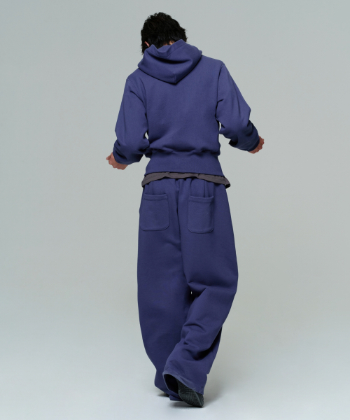 ERA(エラ)の「UNISEX ERA HEAVY HOODED ZIP-UP - INK NAVY(パーカー・レディース・ネイビー・MEDIUM/LARGE/SMALL)」の7枚目の写真