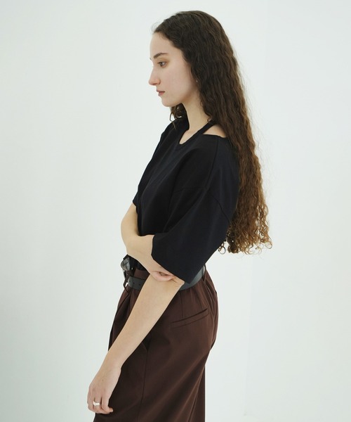 CLANE(クラネ)の「W FACE NOTCHED RIB OVER TOPS(Tシャツ/カットソー・レディース・サックスブルー/ブラック/ホワイト・F)」の11枚目の写真