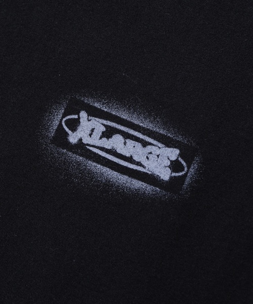 XLARGE(エクストララージ)の「SPRAY PRINTED S/S TEE(Tシャツ/カットソー・メンズ・ブラック/ホワイト/ネイビー・S/M/L/XL)」の6枚目の写真