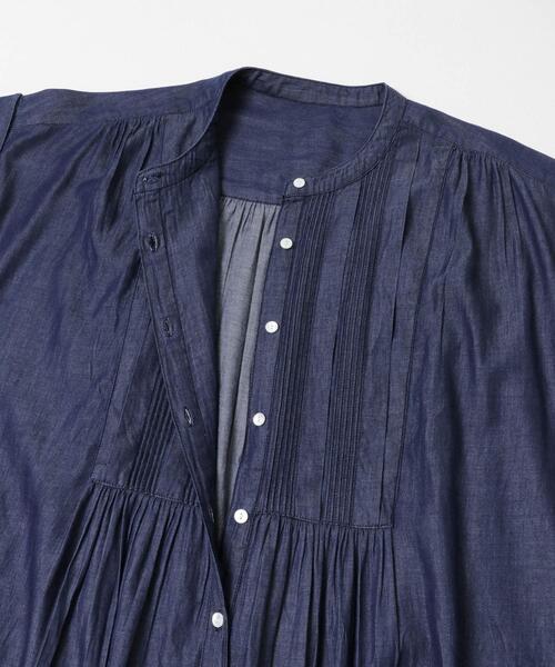 URBAN RESEARCH Sonny Label(アーバンリサーチサニーレーベル)の「デニムピンタックヨークフレンチワンピース(ワンピース・レディース・ライトインディゴブルー/インディゴブルー・FREE)」の8枚目の写真