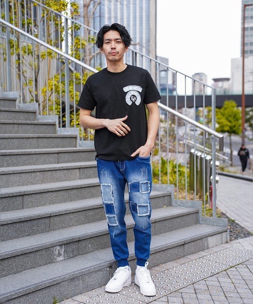 LUXE/R（ラグジュ）の「(RM)【LUXE/R】コットン100% 天竺 デニム×刺繍 ワッペン クルーネックTシャツ（Tシャツ/カットソー・メンズ・ブラック/エメラルド/ホワイト・LARGE/X-LARGE/MEDIUM）」の4枚目の写真