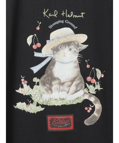 KARL HELMUT(カールヘルム)の「さくらんぼの丘のねこプリントパーカー(パーカー・メンズ・スカイブルー/ブラック/ホワイト・LARGE/MEDIUM)」の4枚目の写真