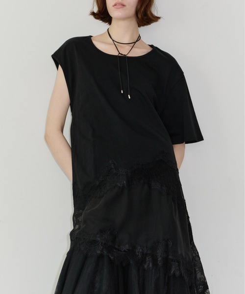 LA BELLE ETUDE(ラベルエチュード)の「アシンメトリースリーブレースデザイントップス(Tシャツ/カットソー・レディース・ホワイト/ブラック・FREE)」の16枚目の写真