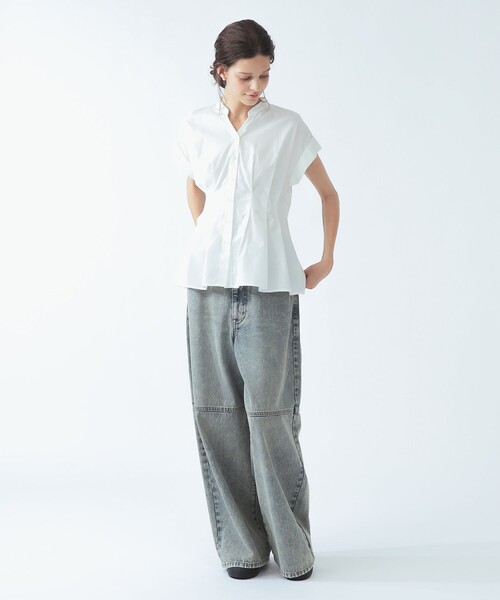 Ray BEAMS(レイビームス)の「タック ウエスト スキッパー シャツ(シャツ/ブラウス・レディース・ホワイト/ブラック・ONE SIZE)」の3枚目の写真