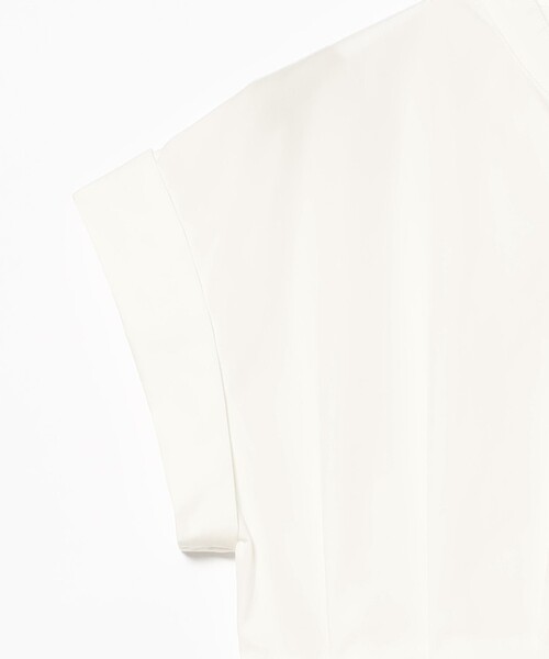 Ray BEAMS(レイビームス)の「タック ウエスト スキッパー シャツ(シャツ/ブラウス・レディース・ホワイト/ブラック・ONE SIZE)」の10枚目の写真