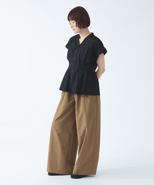 Ray BEAMS(レイビームス)の「タック ウエスト スキッパー シャツ(シャツ/ブラウス・レディース・ホワイト/ブラック・ONE SIZE)」の16枚目の写真