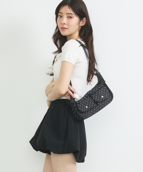 krahe(クレーエ)の「ドットリボンレイヤード風スクエアネック半袖ニット(ニット/セーター・レディース・アイボリー/ホワイト/グレー・FREE)」の12枚目の写真