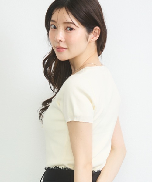 krahe(クレーエ)の「ドットリボンレイヤード風スクエアネック半袖ニット(ニット/セーター・レディース・アイボリー/ホワイト/グレー・FREE)」の22枚目の写真