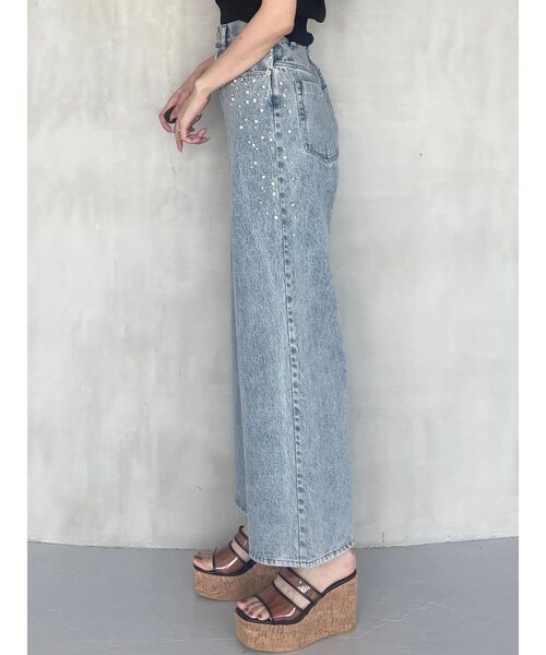 MERCURYDUO(マーキュリーデュオ)の「パールビジューデニム(デニムパンツ・レディース・インディゴブルー/ブルー・MEDIUM/SMALL)」の11枚目の写真