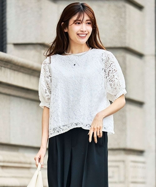 a.v.v(アーヴェヴェ)の「レースドルマンカットソー(Tシャツ/カットソー・レディース・ホワイト/ブルー・38/40)」の2枚目の写真