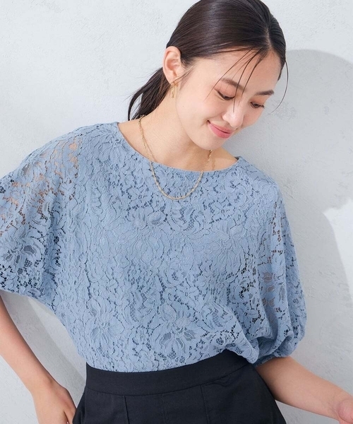 a.v.v(アーヴェヴェ)の「レースドルマンカットソー(Tシャツ/カットソー・レディース・ホワイト/ブルー・38/40)」の1枚目の写真