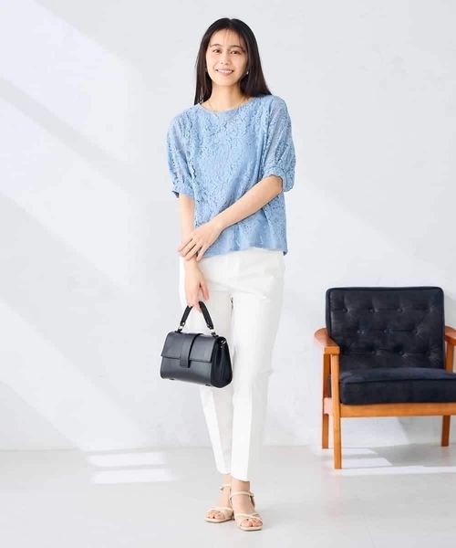 a.v.v(アーヴェヴェ)の「レースドルマンカットソー(Tシャツ/カットソー・レディース・ホワイト/ブルー・38/40)」の11枚目の写真