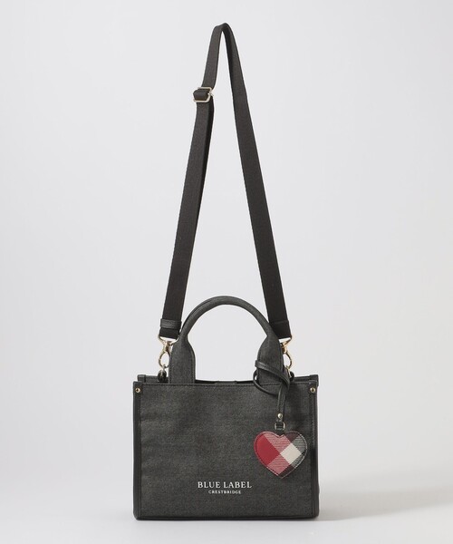 BLUE LABEL CRESTBRIDGE(ブルーレーベルクレストブリッジ)の「ハートチャーム付きミニトート(ハンドバッグ・レディース・ブラック/ライトピンク/ロイヤルブルー・FREE)」の6枚目の写真