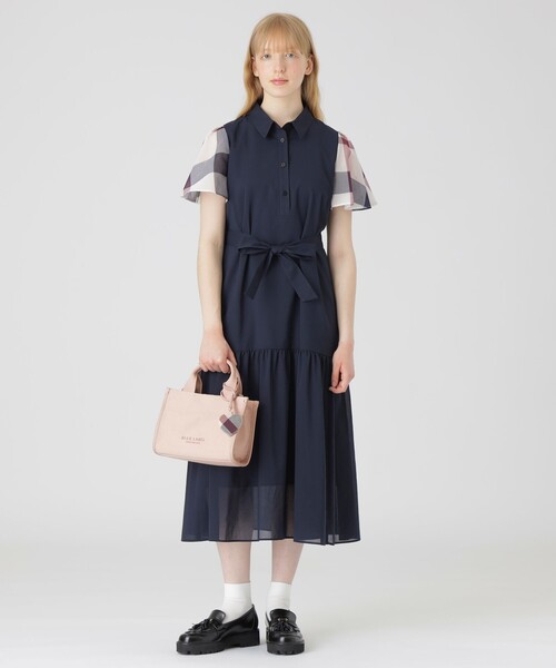 BLUE LABEL CRESTBRIDGE(ブルーレーベルクレストブリッジ)の「ハートチャーム付きミニトート(ハンドバッグ・レディース・ブラック/ライトピンク/ロイヤルブルー・FREE)」の12枚目の写真