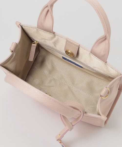 BLUE LABEL CRESTBRIDGE(ブルーレーベルクレストブリッジ)の「ハートチャーム付きミニトート(ハンドバッグ・レディース・ブラック/ライトピンク/ロイヤルブルー・FREE)」の15枚目の写真