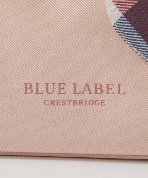 BLUE LABEL CRESTBRIDGE(ブルーレーベルクレストブリッジ)の「ハートチャーム付きミニトート(ハンドバッグ・レディース・ブラック/ライトピンク/ロイヤルブルー・FREE)」の16枚目の写真