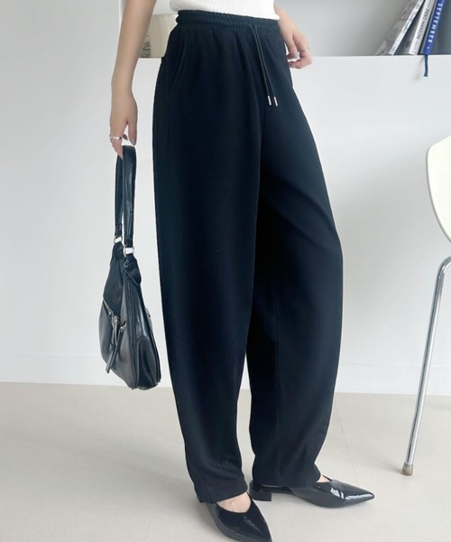 umune(ウムネ)の「穿くだけで今っぽこなれ顔♪トレンドのコクーンシルエット裏毛スウェットパンツ 秋 冬(スウェットパンツ・レディース・ブラック/杢グレー・FREE)」の20枚目の写真