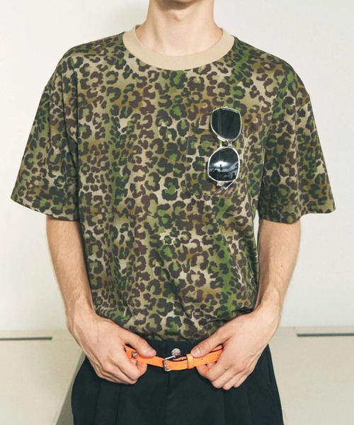 PHINGERIN(フィンガリン)の「【PHINGERIN】OPTICAL LOOP T-SHIRT LEOPARD(Tシャツ/カットソー・メンズ・マルチ・L/M)」の1枚目の写真