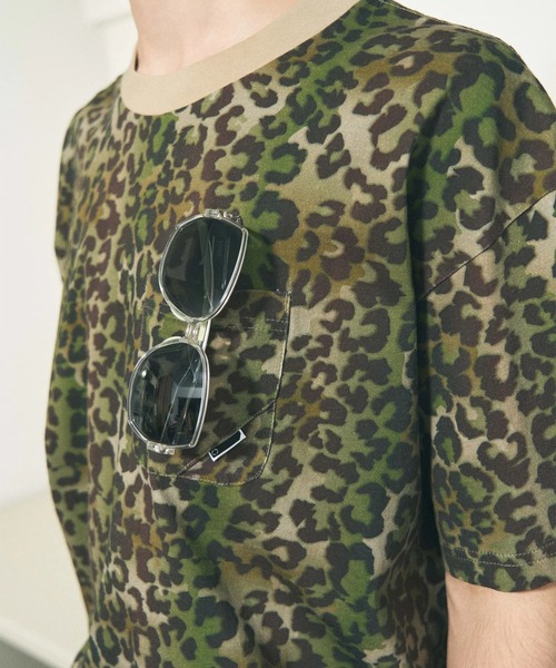 PHINGERIN(フィンガリン)の「【PHINGERIN】OPTICAL LOOP T-SHIRT LEOPARD(Tシャツ/カットソー・メンズ・マルチ・L/M)」の4枚目の写真