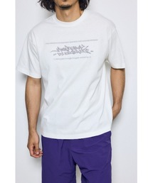 エンブロイダリーロゴTシャツ