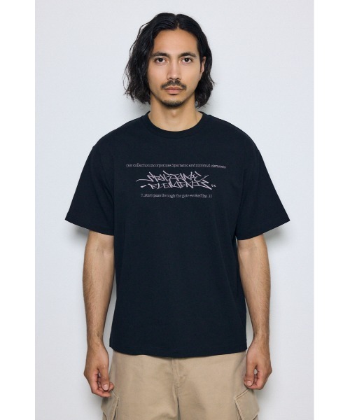 AZUL by moussy(アズールバイマウジー)の「エンブロイダリーロゴTシャツ(Tシャツ/カットソー・メンズ・ホワイト/ブラック・LARGE/MEDIUM)」の13枚目の写真