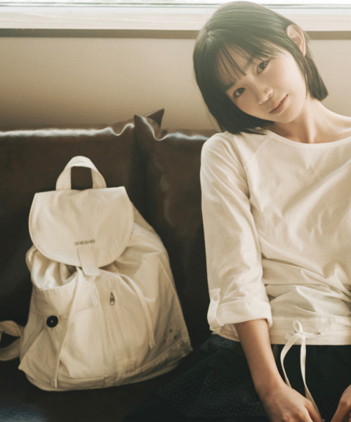 OHESHIO(オヘシオ)の「DUAL POCKET BACKPACK, WHITE(バックパック/リュック・レディース・その他・FREE)」の5枚目の写真