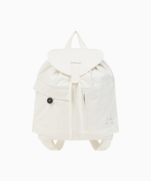 OHESHIO(オヘシオ)の「DUAL POCKET BACKPACK, WHITE(バックパック/リュック・レディース・その他・FREE)」の7枚目の写真