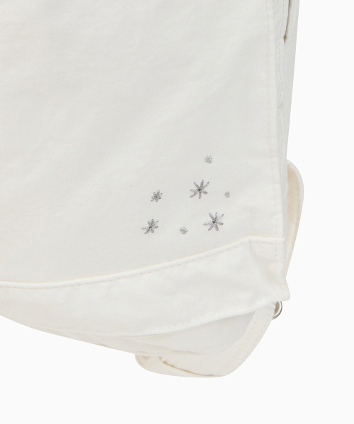 OHESHIO(オヘシオ)の「DUAL POCKET BACKPACK, WHITE(バックパック/リュック・レディース・その他・FREE)」の9枚目の写真
