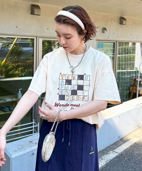 DOUBLE NAME(ダブルネーム)の「Words meet play in a crossword.刺繍TEE(Tシャツ/カットソー・レディース・オフホワイト/ピンク/ブラック系・FREE)」の22枚目の写真