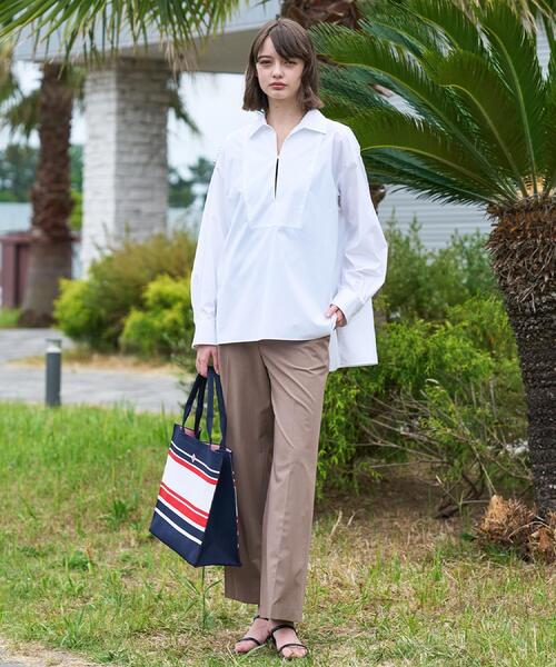 DRESSTERIOR（ドレステリア）の「【接触冷感/UVカット/着回し】スキッパーブラウス（シャツ/ブラウス・レディース・ネイビー/オフホワイト/ブルー系その他4・34/36/38）」の6枚目の写真