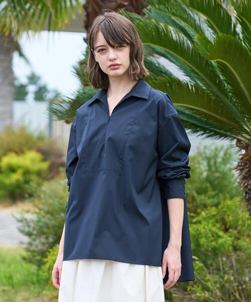DRESSTERIOR（ドレステリア）の「【接触冷感/UVカット/着回し】スキッパーブラウス（シャツ/ブラウス・レディース・ネイビー/オフホワイト/ブルー系その他4・34/36/38）」の15枚目の写真