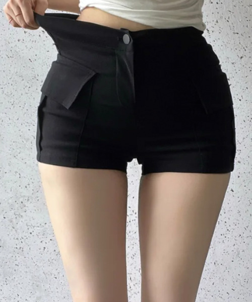VIVID LADY(ビビッドレディー)の「骨盤パッド カーゴショートパンツ(カーゴパンツ・レディース・ブラック/ベージュ・MEDIUM/SMALL)」の2枚目の写真