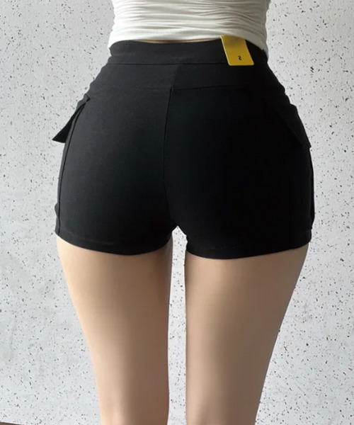 VIVID LADY(ビビッドレディー)の「骨盤パッド カーゴショートパンツ(カーゴパンツ・レディース・ブラック/ベージュ・MEDIUM/SMALL)」の7枚目の写真