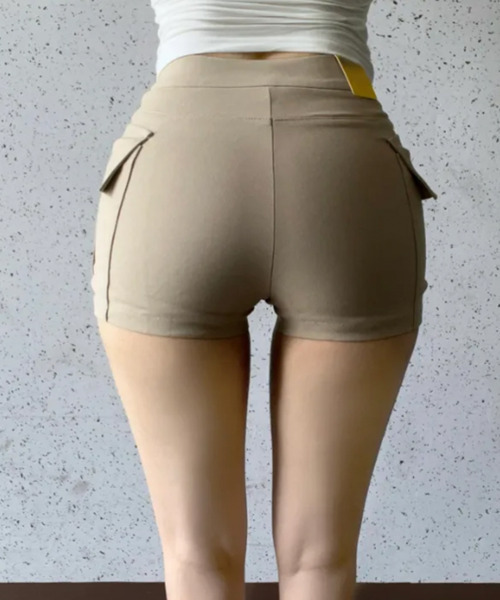 VIVID LADY(ビビッドレディー)の「骨盤パッド カーゴショートパンツ(カーゴパンツ・レディース・ブラック/ベージュ・MEDIUM/SMALL)」の12枚目の写真