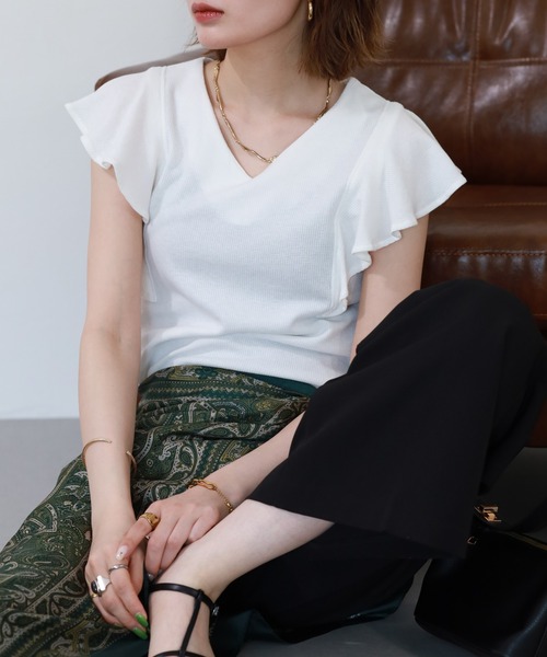 FUNALIVE(ファンアライブ)の「フレアーフレンチスリーブTシャツ(Tシャツ/カットソー・レディース・ホワイト/チャコールグレー・3L/LL)」の1枚目の写真