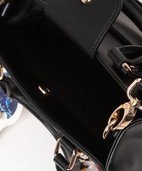 PAUL & JOE ACCESSOIRES（ポールアンドジョーアクセソワ）の「PAUL & JOE ACCESSOIRES (ポール＆ジョーアクセソワ)2WAYハンドバッグ PJA-B1472 BAG WITH GIPSY&NOUNETTE CHARM（ハンドバッグ・レディース・ブラウン/ブラック・FREE）」の21枚目の写真